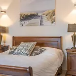 Villa Riviera