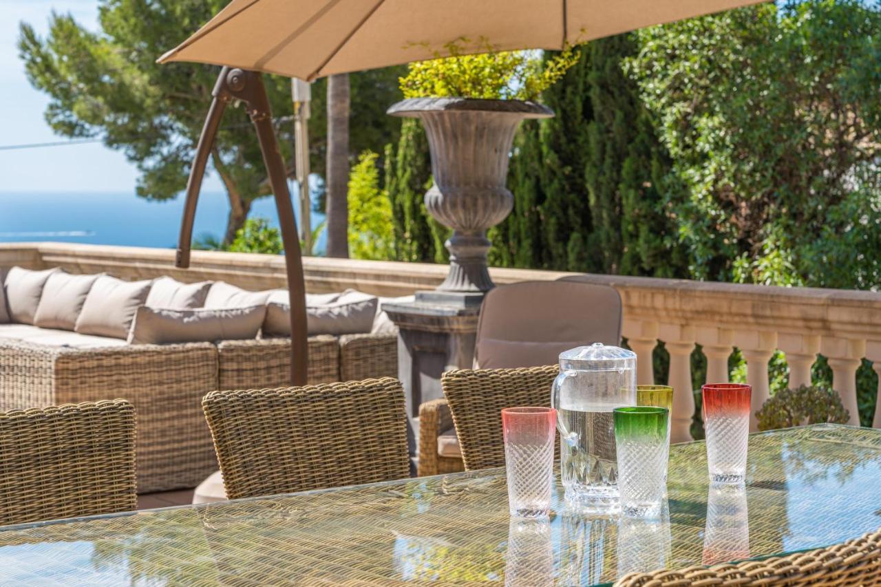 Riviera Villa