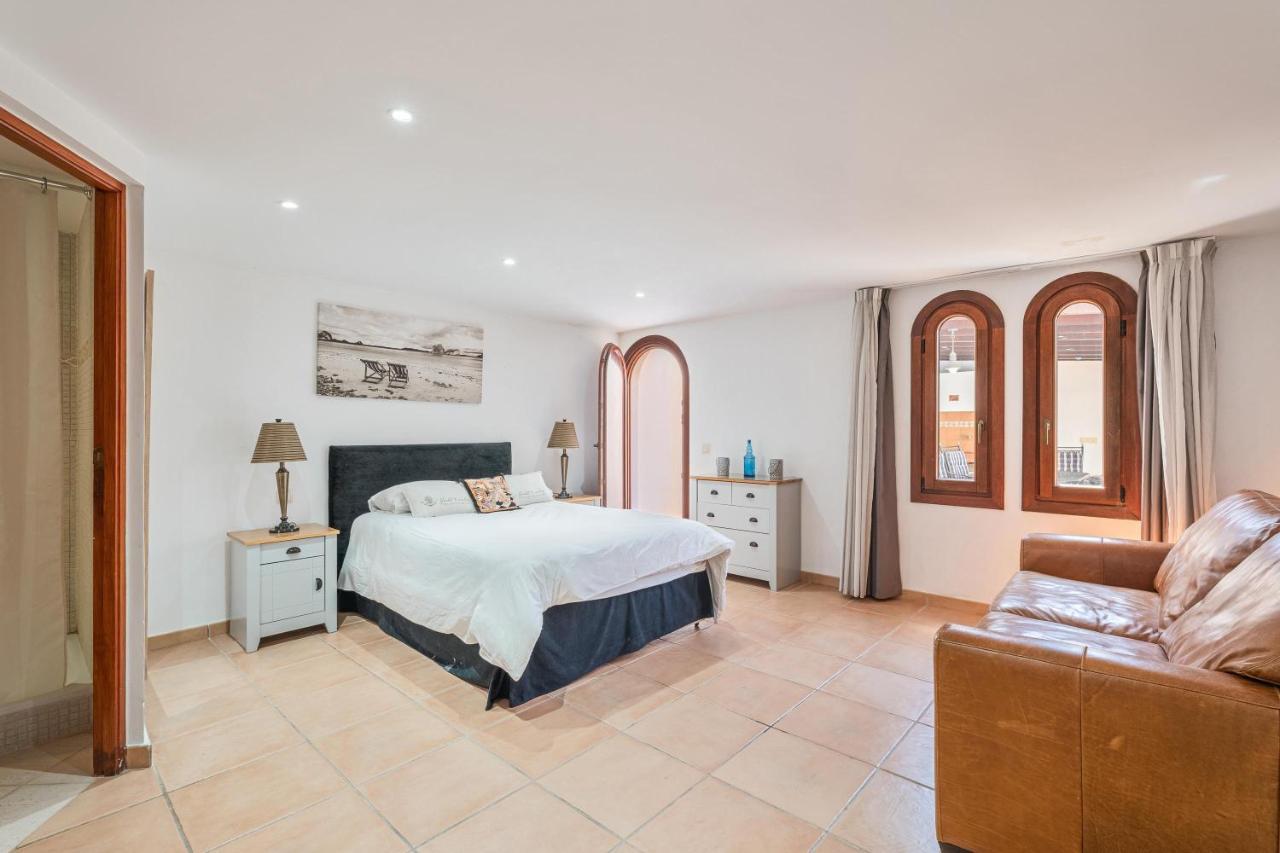 Villa Riviera *